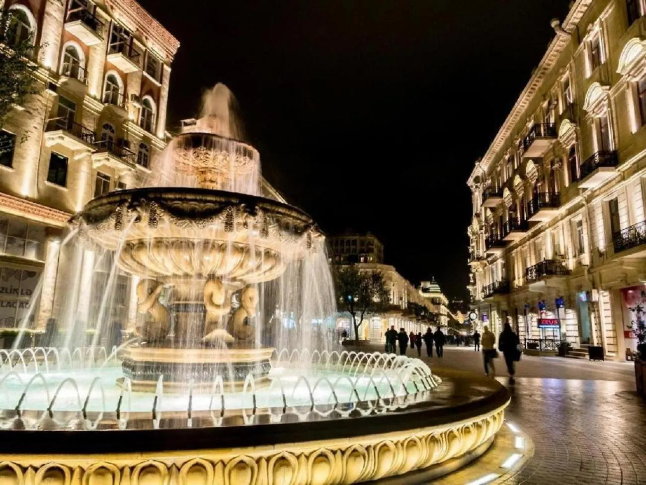 Prime Pilot Center Baku Hotel 4*,