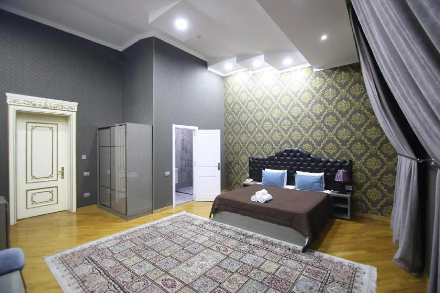 Prime Pilot Center Baku Hotel