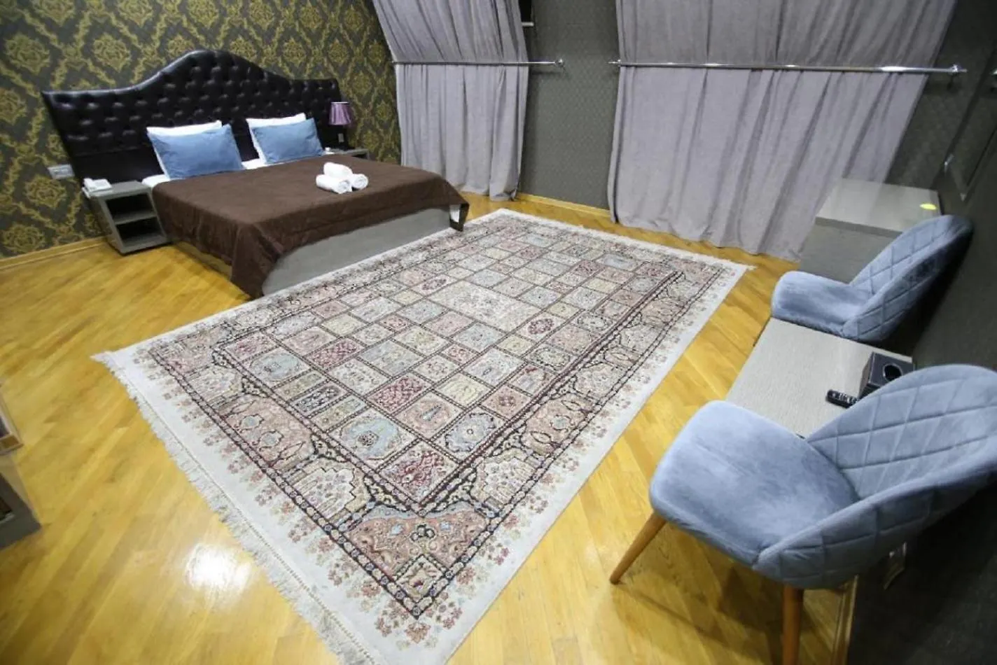 Prime Pilot Center Baku Hotel 4*,