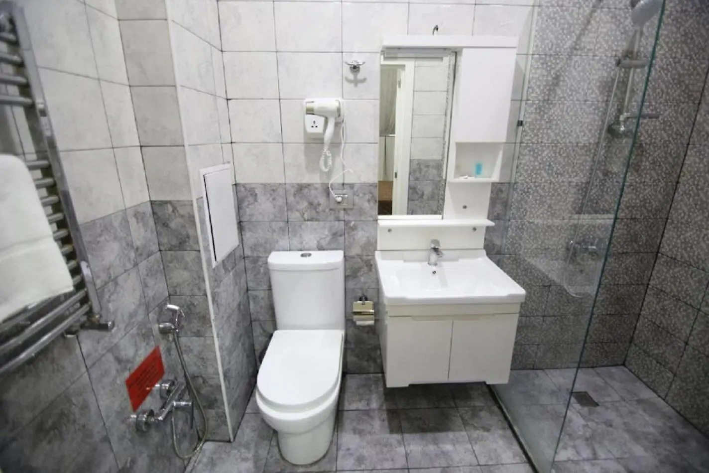 Prime Pilot Center Baku Hotel